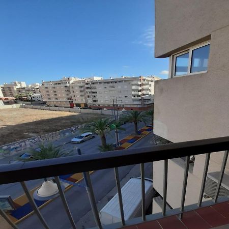 Studio Met Ideale Ligging Torrevieja Kültér fotó
