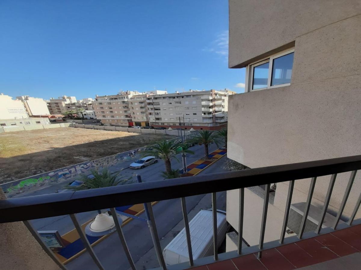 Studio Met Ideale Ligging Torrevieja Kültér fotó