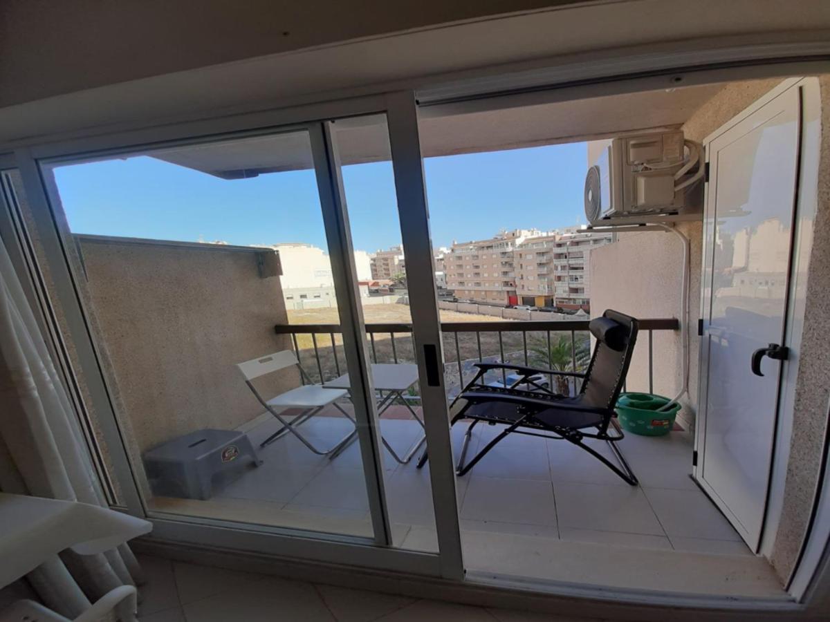 Studio Met Ideale Ligging Torrevieja Kültér fotó